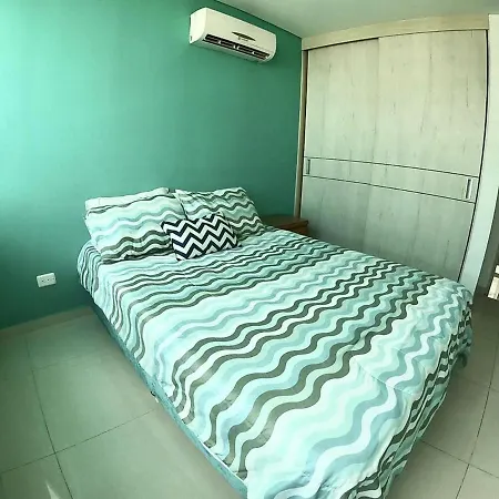 Hermosos Apartamento En Edificio La Ferrara, Vista Al Mar Apartment