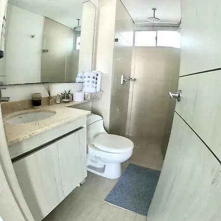 Hermosos Apartamento En Edificio La Ferrara, Vista Al Mar *